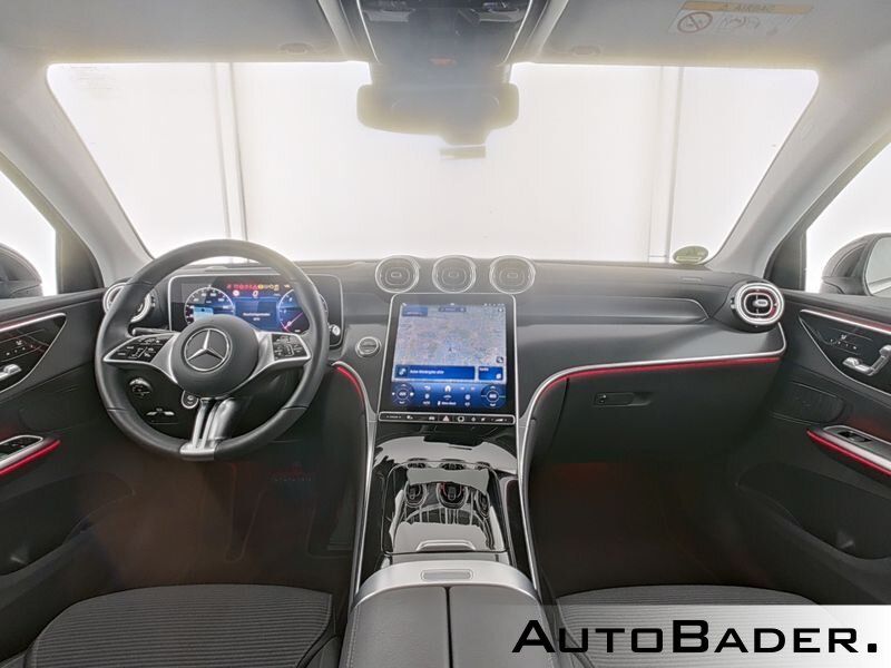 Mercedes-Benz GLC 220 2025 г. Чёрный, пробег 32850 км