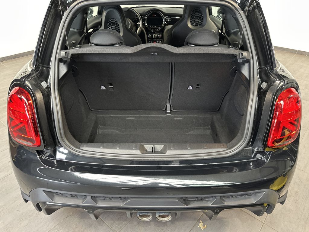 Mini JOHN COOPER WORKS 2022 г. Чёрный, пробег 59750 км