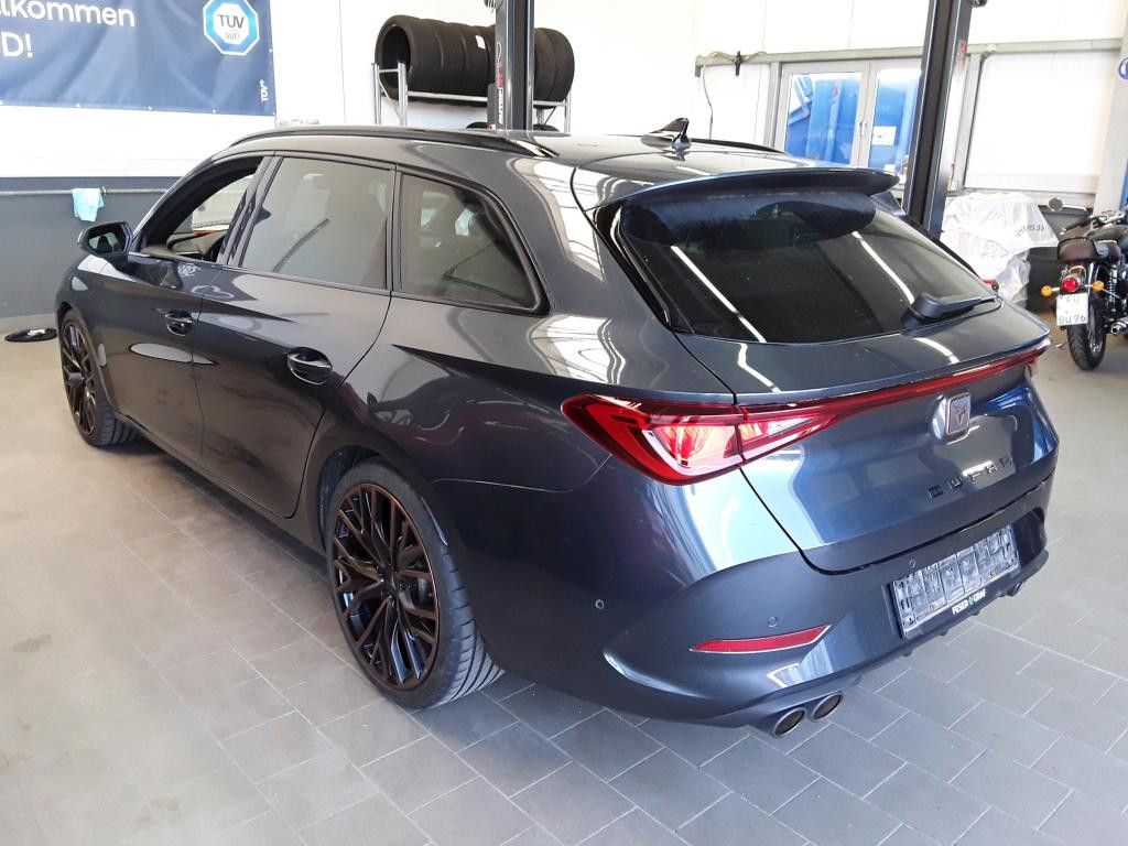 Cupra Leon 2022 г. Серый, пробег 44000 км