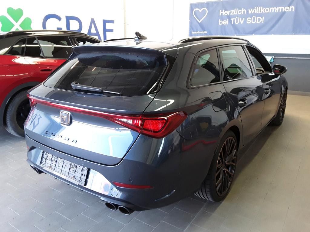 Cupra Leon 2022 г. Серый, пробег 44000 км