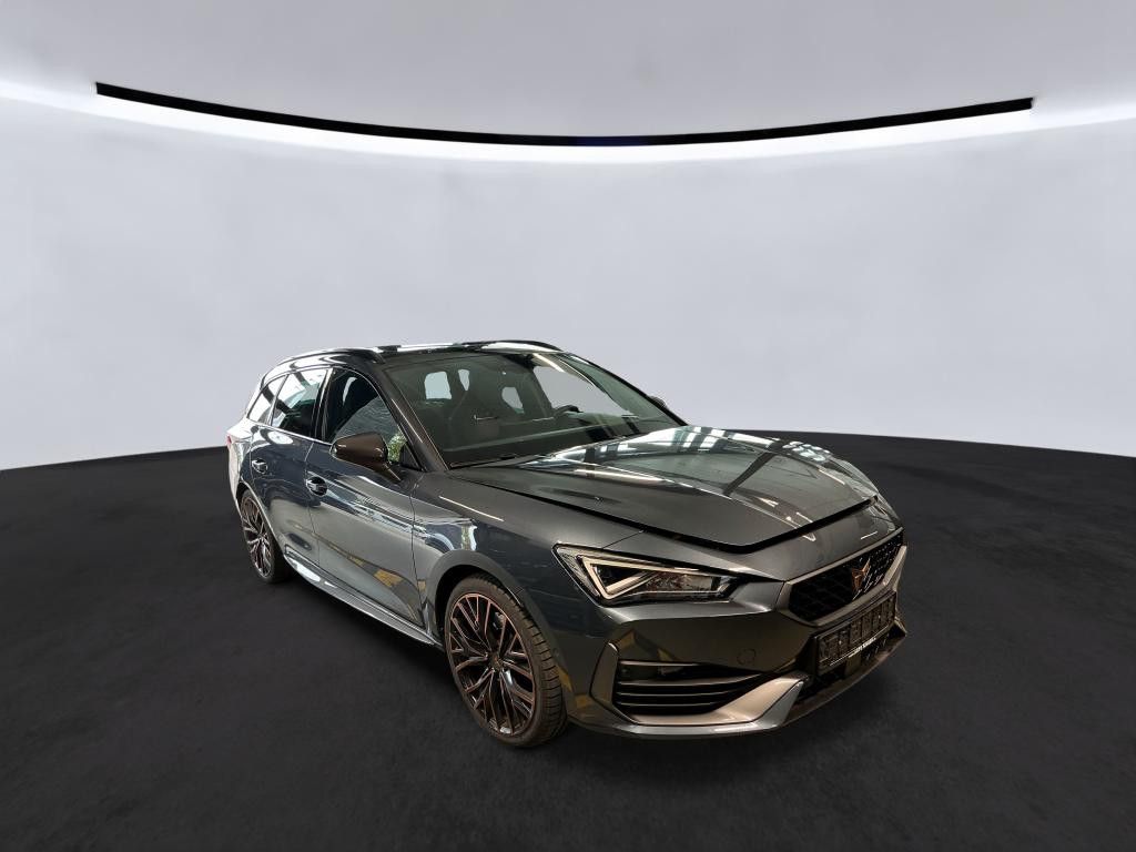 Cupra Leon 2023 г. Серый, пробег 43300 км