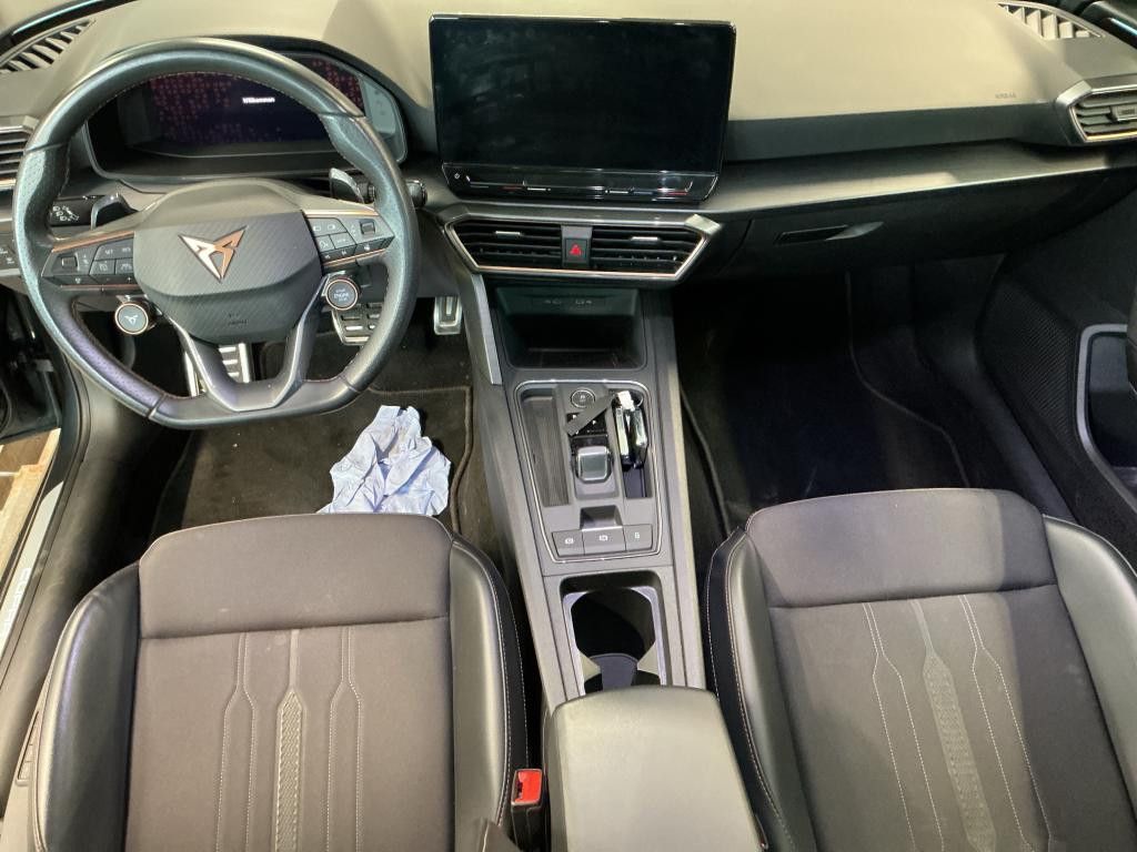 Cupra Leon 2023 г. Серый, пробег 43300 км