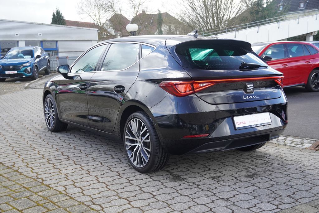 SEAT Leon 2021 г. Чёрный, пробег 43118 км