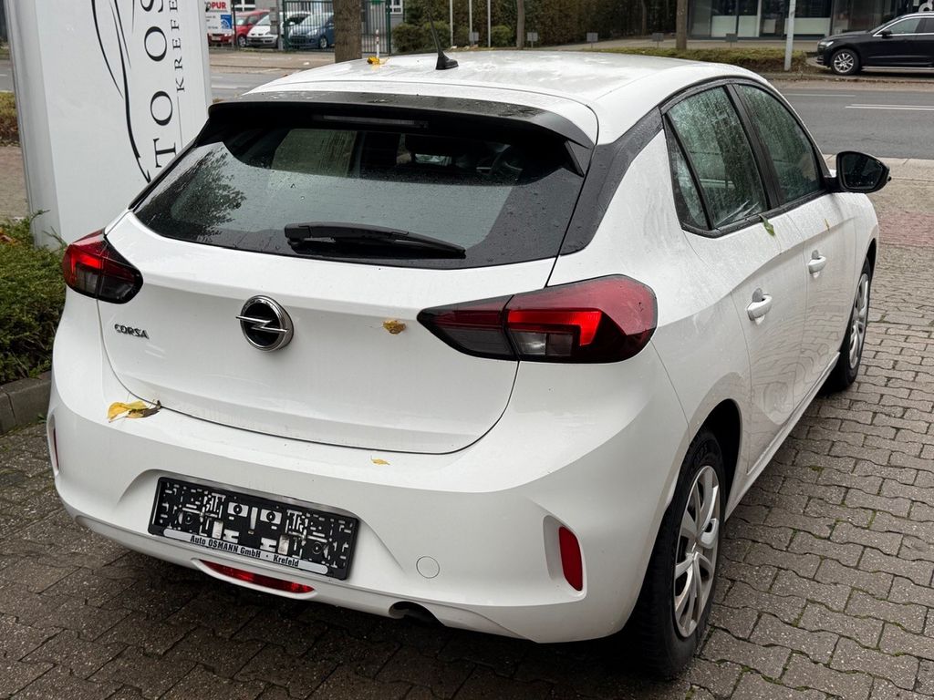 Opel Corsa 2022 г. Белый, пробег 33560 км