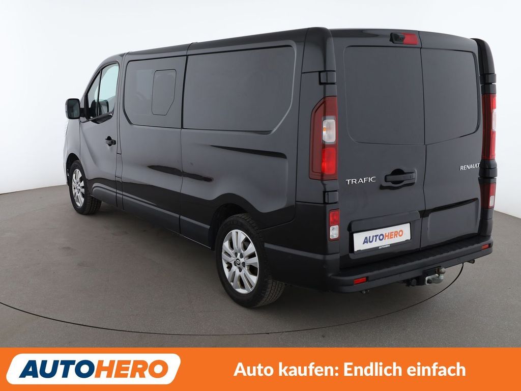 Renault Trafic 2024 г. Чёрный, пробег 59981 км