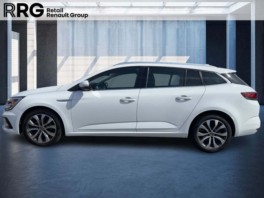 Renault Megane 2023 г. Белый, пробег 56177 км