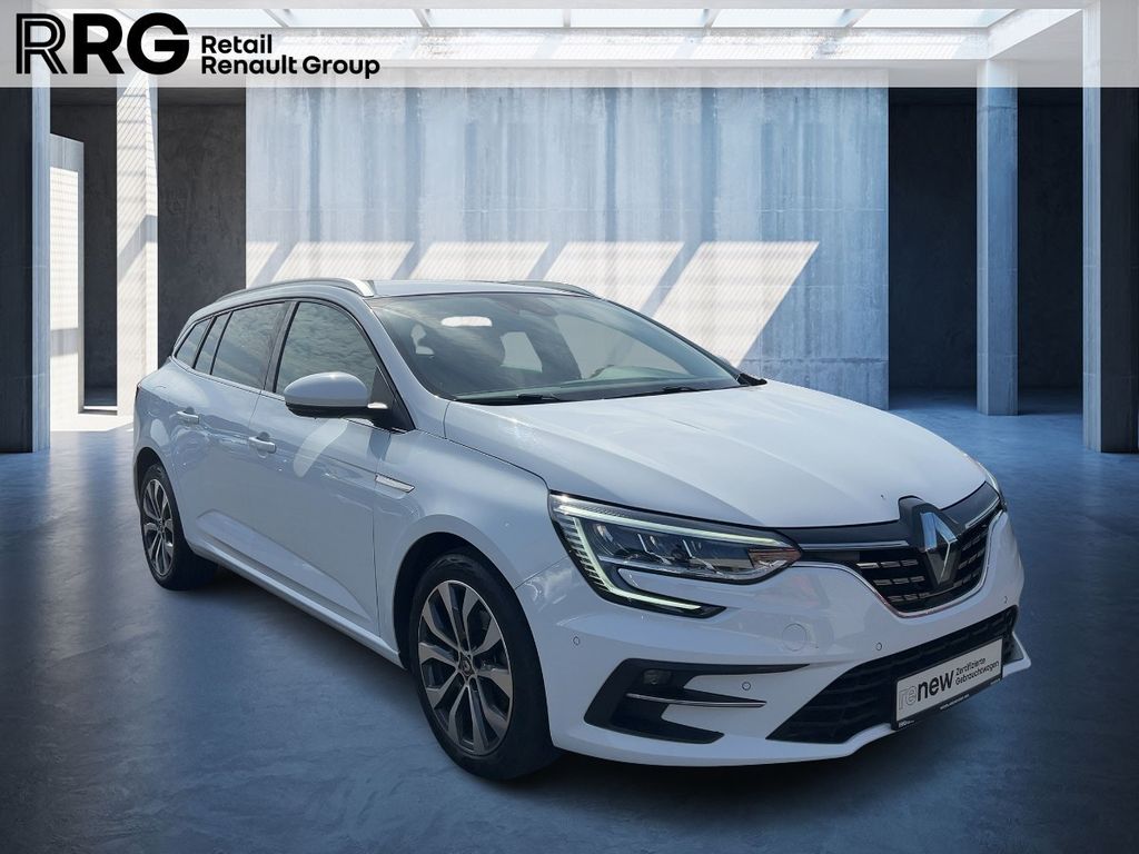 Renault Megane 2023 г. Белый, пробег 56177 км