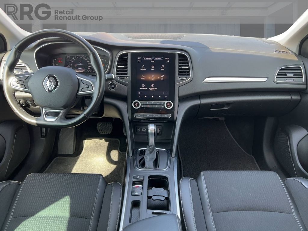 Renault Megane 2023 г. Белый, пробег 56177 км