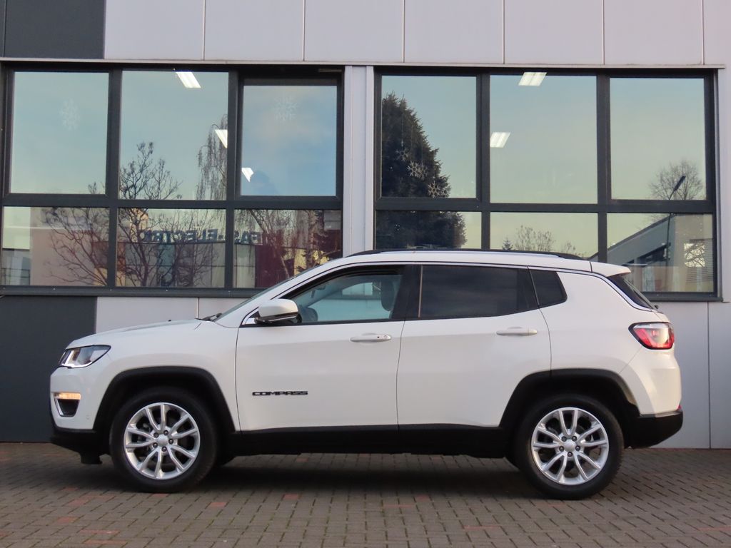 Jeep Compass 2021 г. Белый, пробег 41763 км