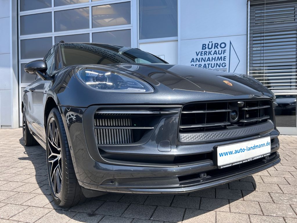Porsche Macan 2024 г. Серый, пробег 47900 км