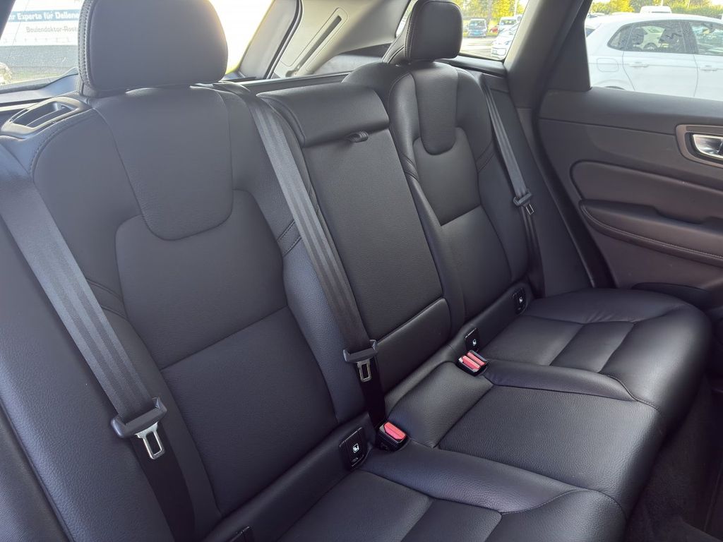 Volvo XC60 2025 г. Серый, пробег 21752 км