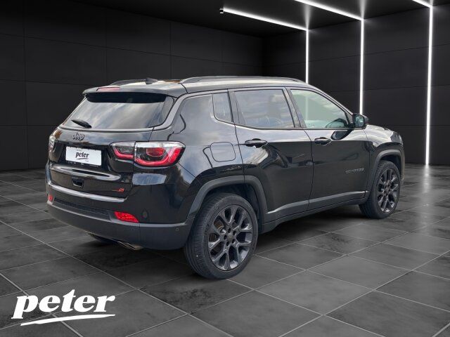Jeep Compass 2021 г. Чёрный, пробег 25575 км
