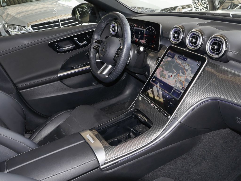 Mercedes-Benz C 300 2025 г. Чёрный, пробег 13878 км
