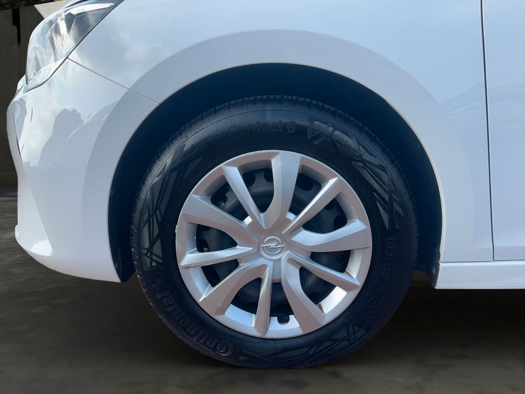 Opel Corsa 2021 г. Белый, пробег 31450 км
