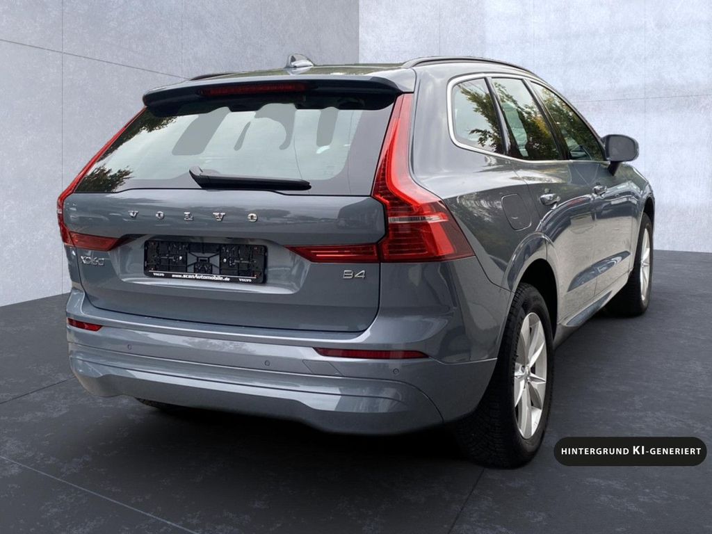 Volvo XC60 2022 г. Серый, пробег 33690 км