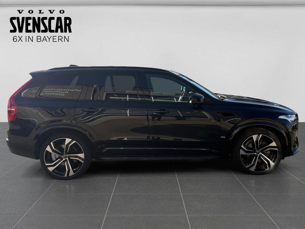 Volvo XC90 2023 г. Чёрный, пробег 51400 км