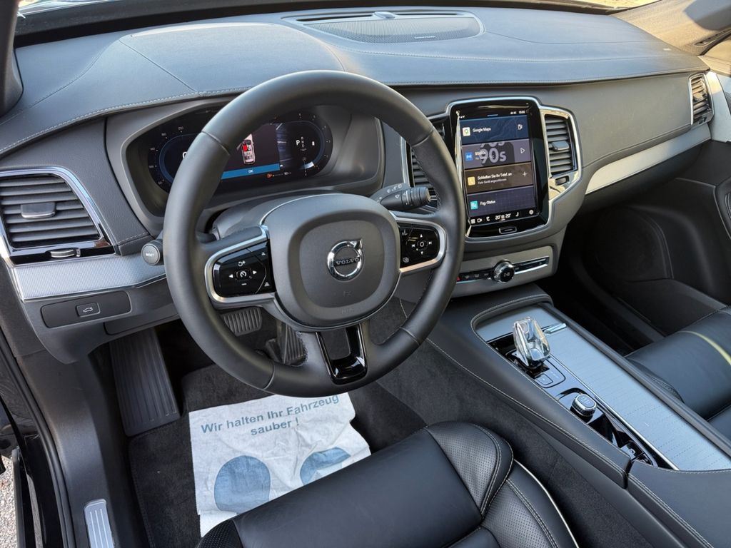 Volvo XC90 2023 г. Чёрный, пробег 51400 км