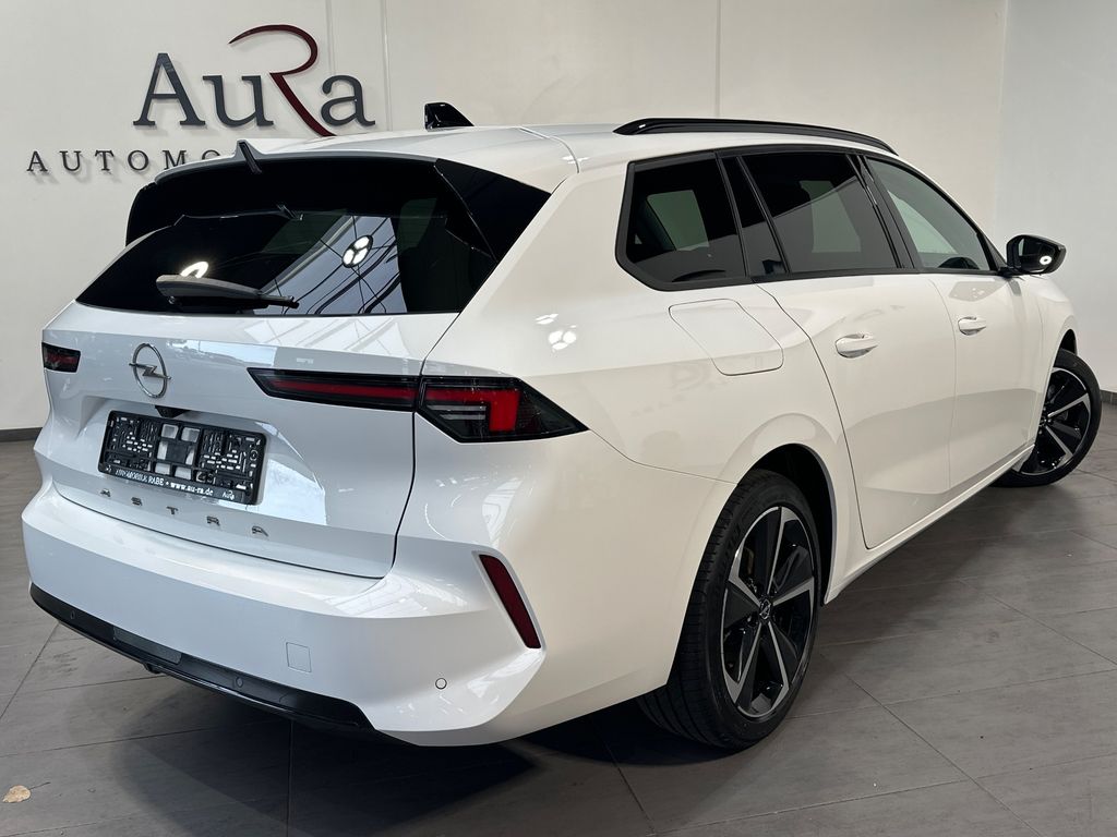 Opel Astra 2024 г. Белый, пробег 59750 км