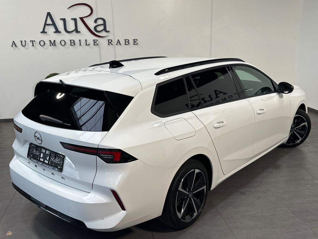 Opel Astra 2024 г. Белый, пробег 59750 км