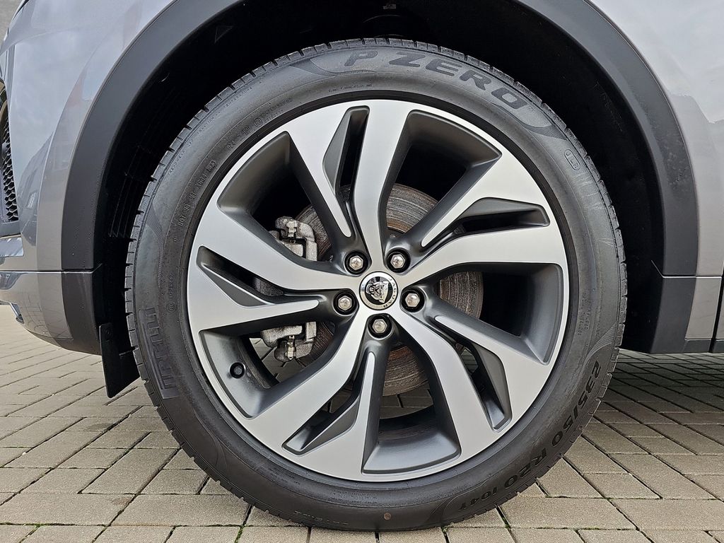 Jaguar E-Pace 2023 г. Серый, пробег 59800 км