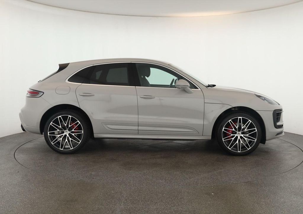 Porsche Macan 2023 г. Серый, пробег 43400 км