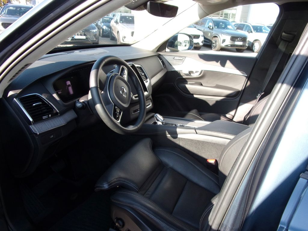 Volvo XC90 2023 г. Синий, пробег 59900 км