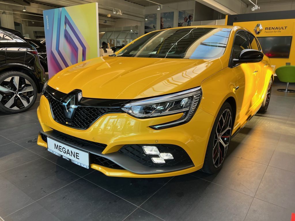 Renault Megane 2022 г. Жёлтый, пробег 47053 км