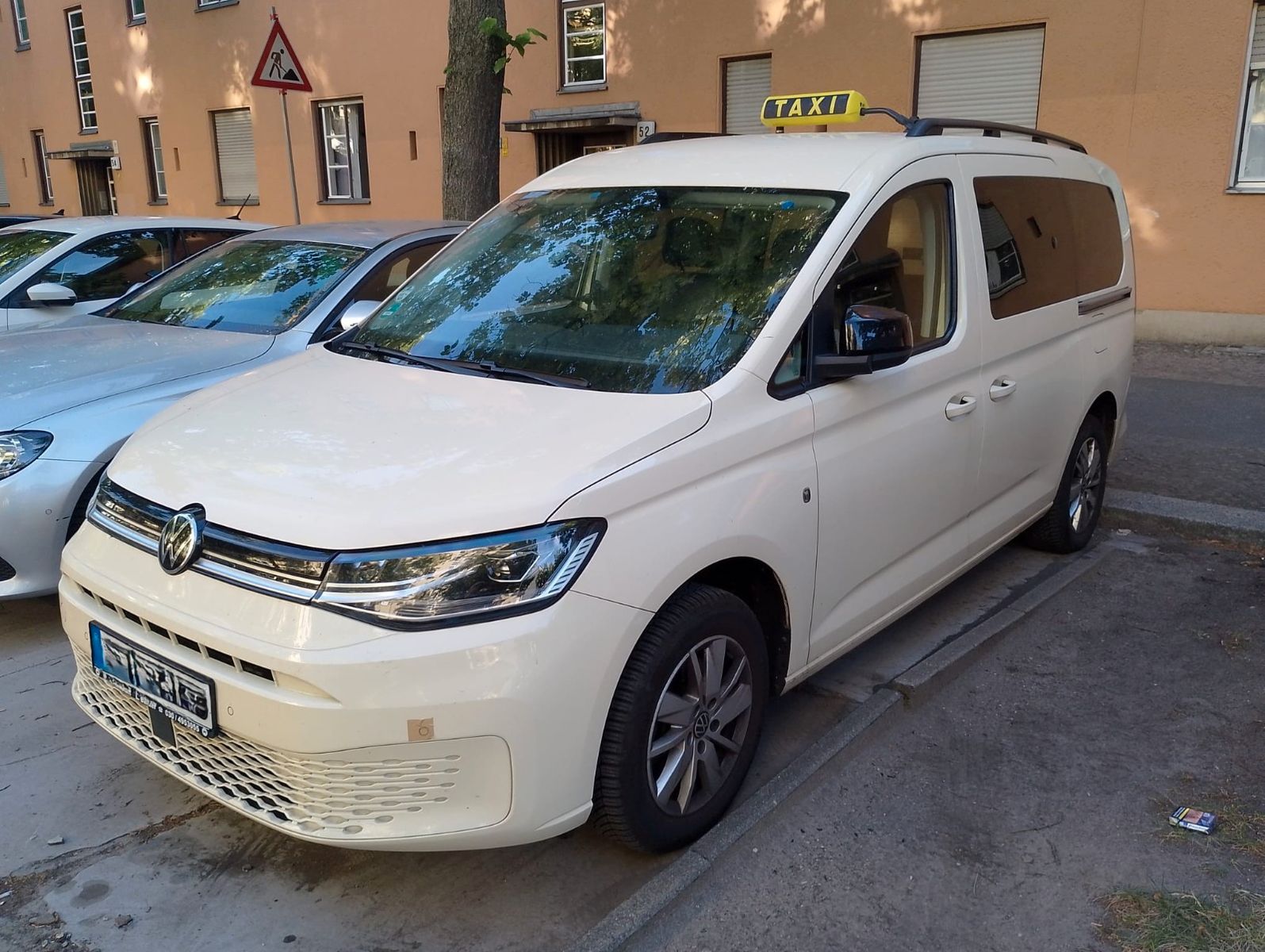 Volkswagen CADDY MAXI 2025 — фото 1