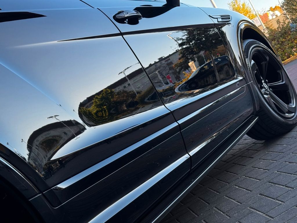 Bentley Bentayga 2022 г. Чёрный, пробег 37000 км