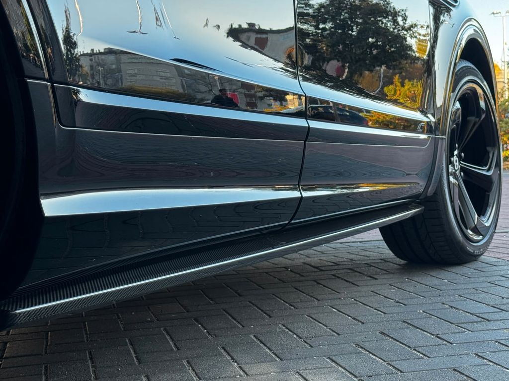 Bentley Bentayga 2022 г. Чёрный, пробег 37000 км