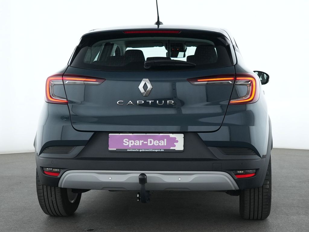Renault Captur 2023 г. Синий, пробег 55153 км