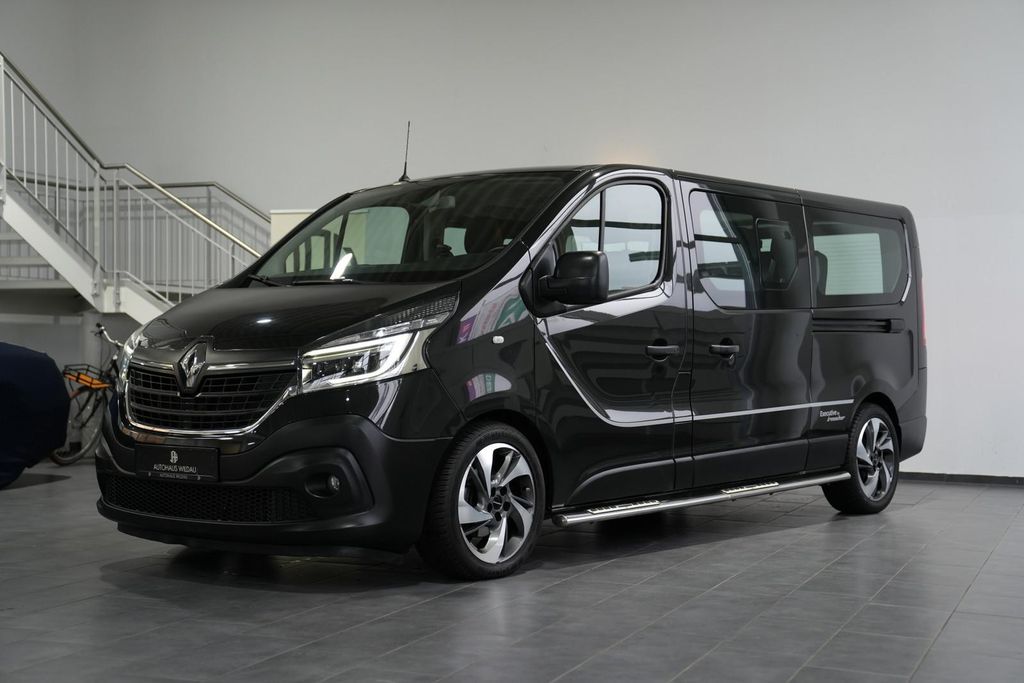 Renault Trafic 2021 г. Чёрный, пробег 54595 км