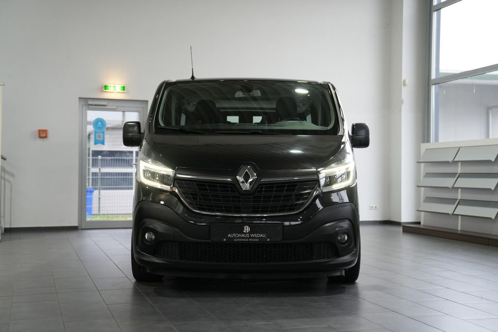 Renault Trafic 2021 г. Чёрный, пробег 54595 км