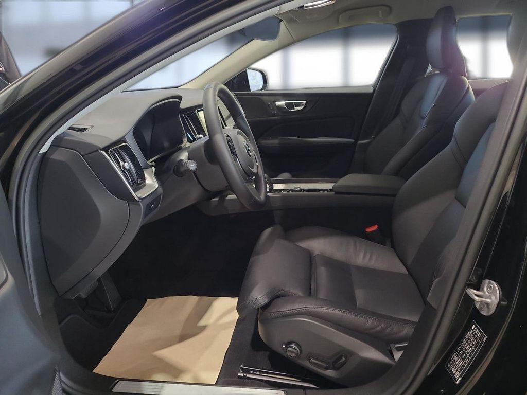 Volvo V60 Cross Country 2022 г. Чёрный, пробег 57950 км