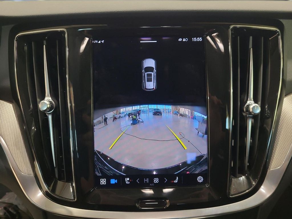 Volvo V60 Cross Country 2022 г. Чёрный, пробег 57950 км