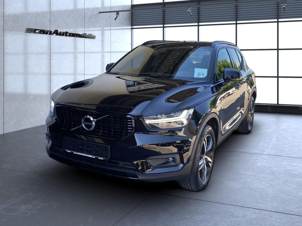 Volvo XC40 2022 г. Чёрный, пробег 40350 км