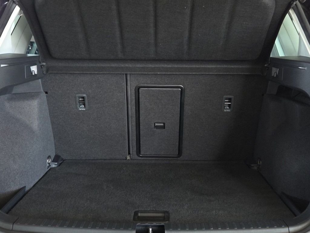 SEAT Ateca 2023 г. Чёрный, пробег 59400 км