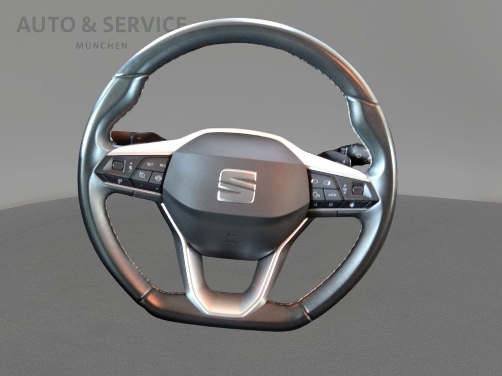 SEAT Ateca 2023 г. Чёрный, пробег 59400 км