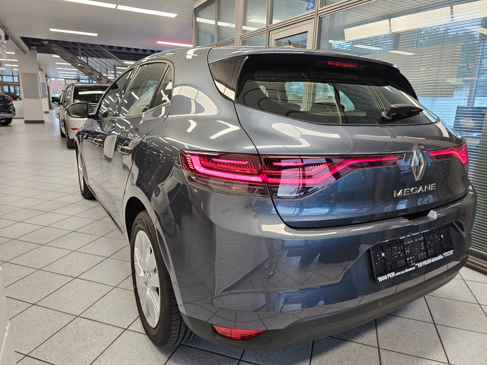 Renault Megane 2021 г. Серый, пробег 29332 км
