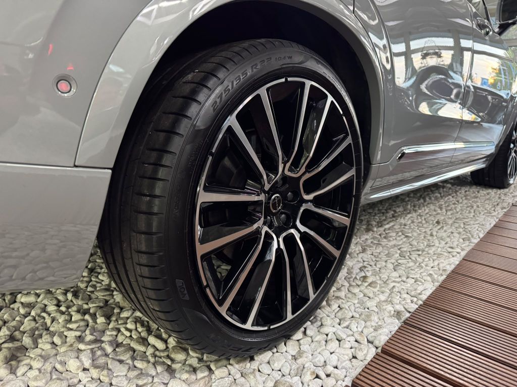 Volvo XC90 2025 г. Серый, пробег 40610 км