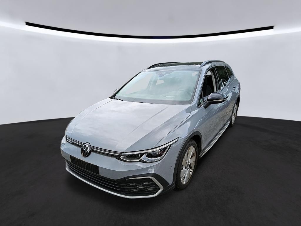 Volkswagen Golf 2024 г. Серый, пробег 39295 км
