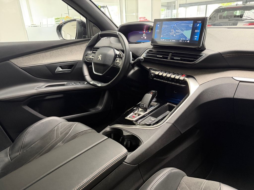 Peugeot 3008 2021 г. Серый, пробег 43700 км