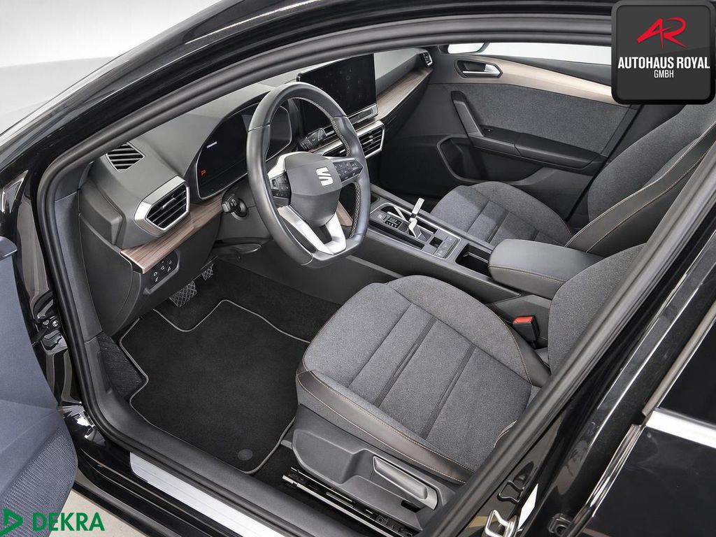 SEAT Leon 2022 г. Чёрный, пробег 47124 км