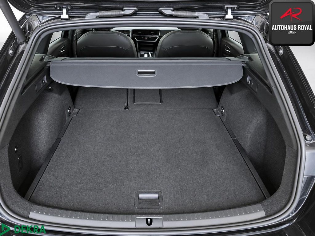 SEAT Leon 2022 г. Чёрный, пробег 47124 км