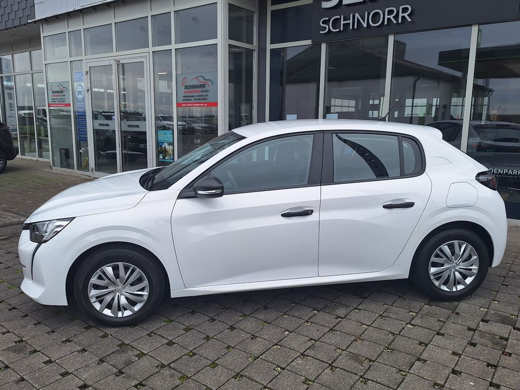 Peugeot 208 2022 г. Белый, пробег 50534 км