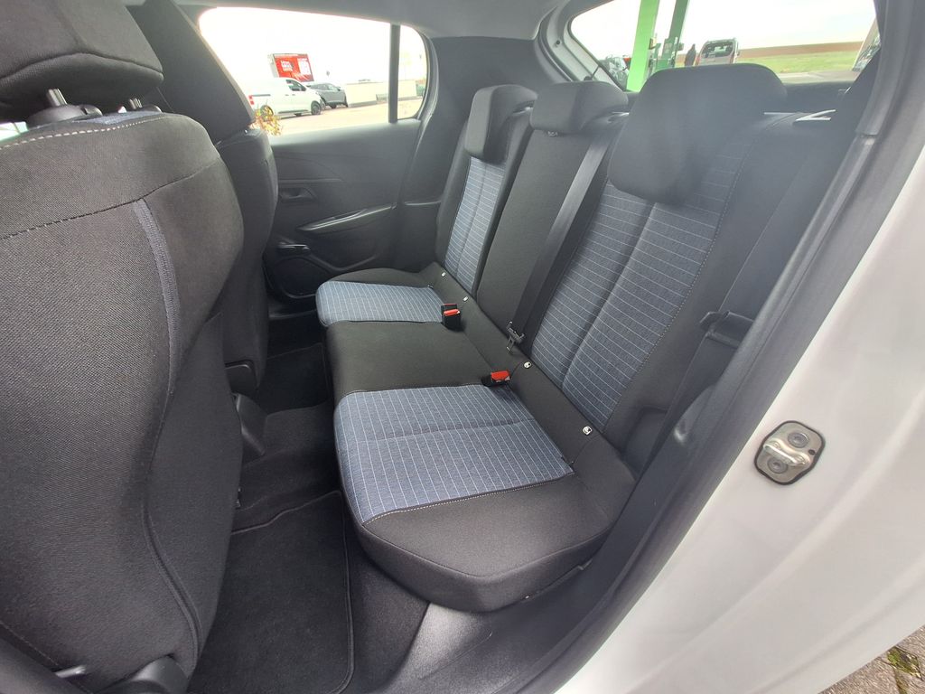 Peugeot 208 2022 г. Белый, пробег 50534 км