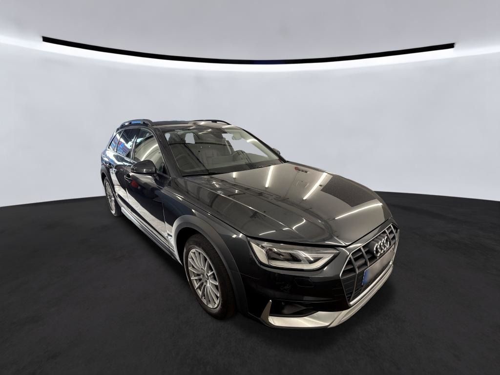 Audi A4 allroad 2023 — фото 1