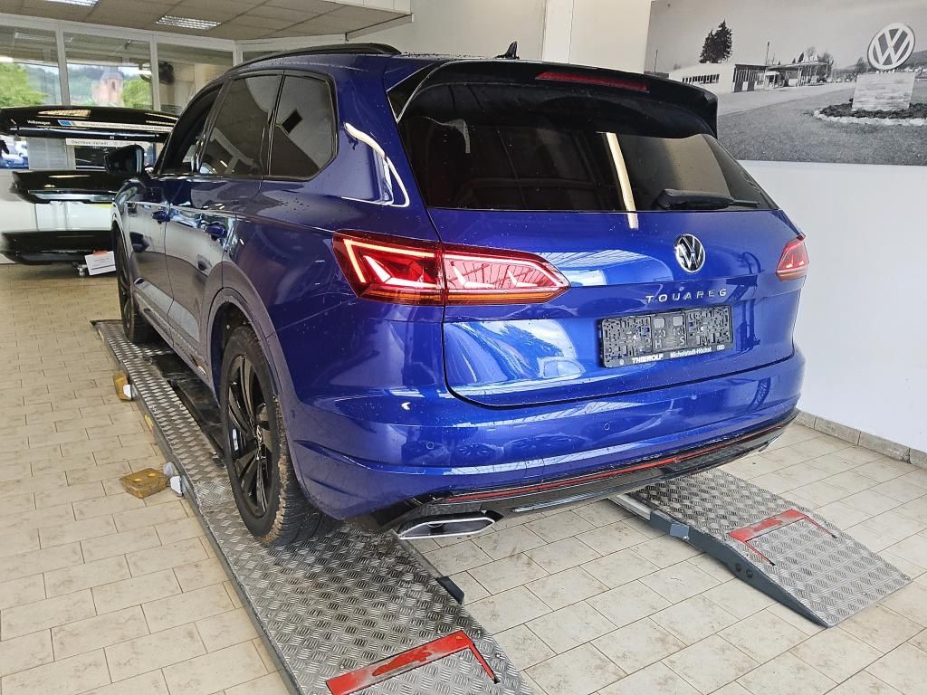 Volkswagen Touareg 2023 г. Синий, пробег 47000 км